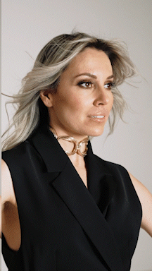 Dylana SHE About HER